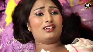 Horny Indian Woman Seduces Her Naughty Body