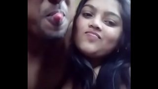 hot hindu lover kissing Boob sucking and Gf Gives a nice Blow job