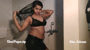 Indian College Girl Alia Advani In Hot Shower