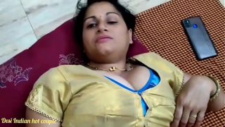 Indian girlfriend fucking by her lover at homemade amateur sex video