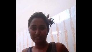 Swathi Naidu Hot Telugu Babe Taking Shower – DesiPapa.com